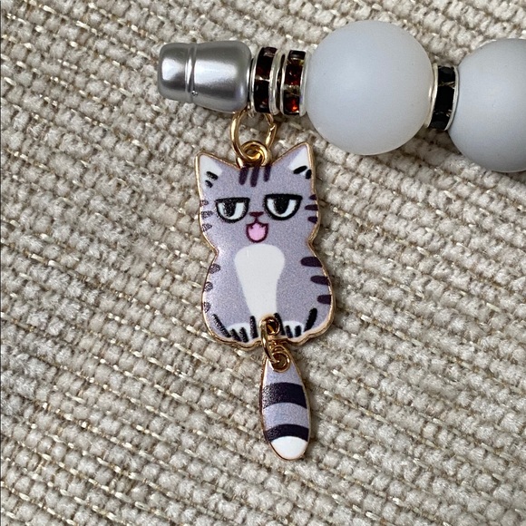 Grey Cat Charm Pen (Tail “wags”) - Picture 3 of 4